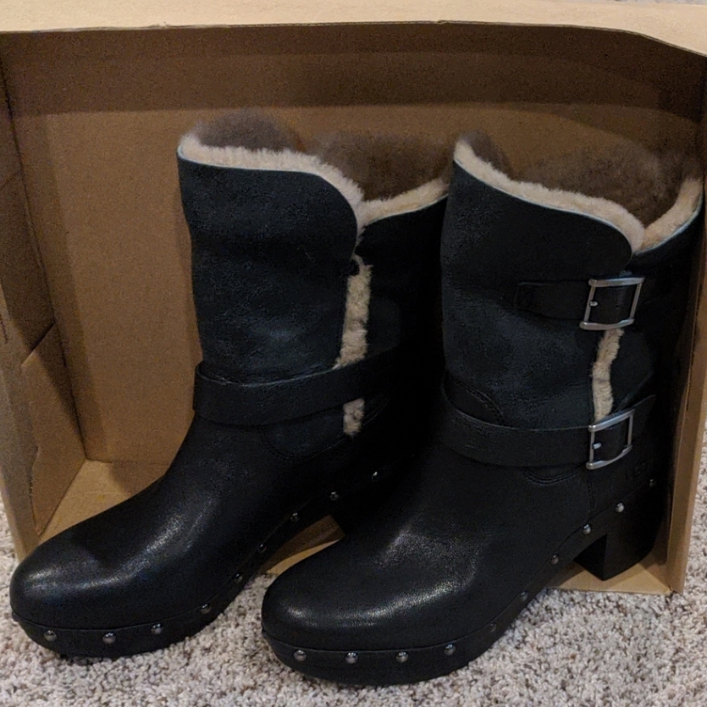 Ugg clog boots